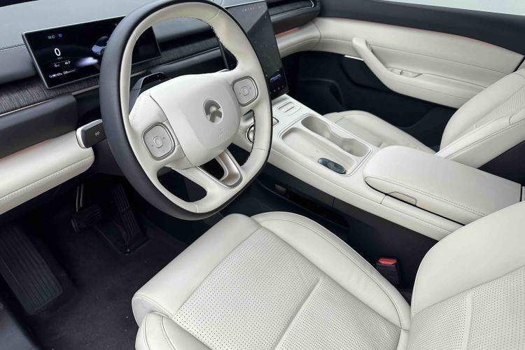 Used Nio ES6 2024 75 kWh Left Front Seat