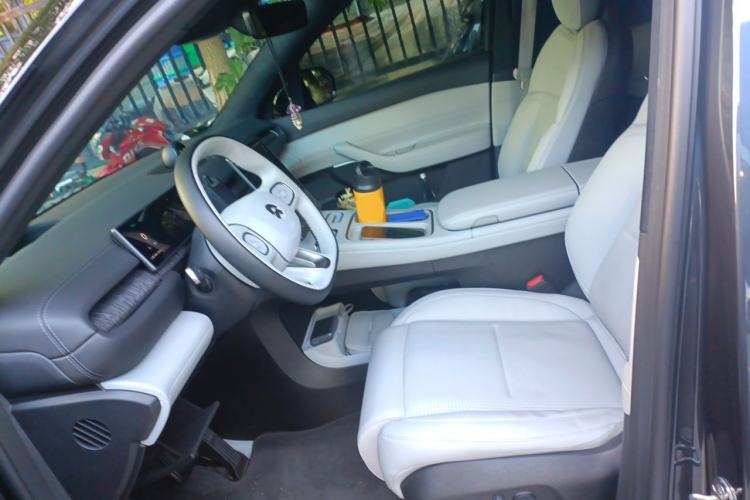 Used Nio ES6 2024 75 kWh Left Front Seat
