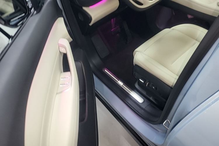 Used Nio ES6 2024 75 kWh Left Front Seat