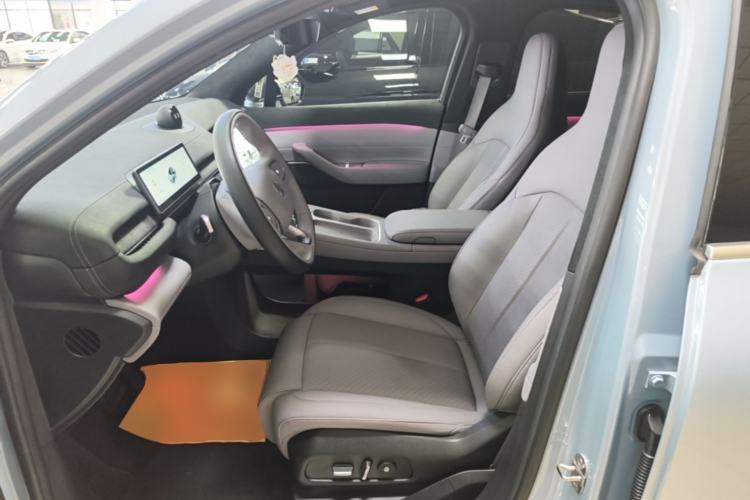 Used Nio ES6 2024 75 kWh Left Front Seat