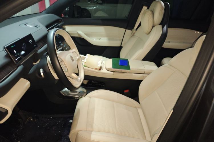 Used Nio ES6 2024 75 kWh Left Front Seat