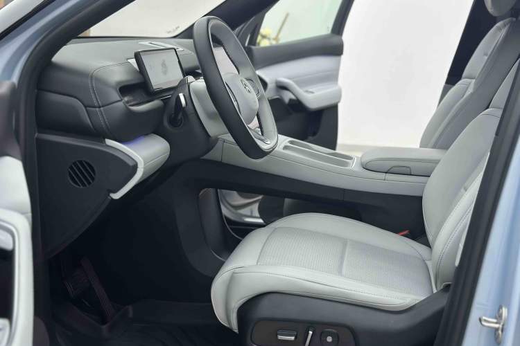 Used Nio ES6 2024 75 kWh Left Front Seat