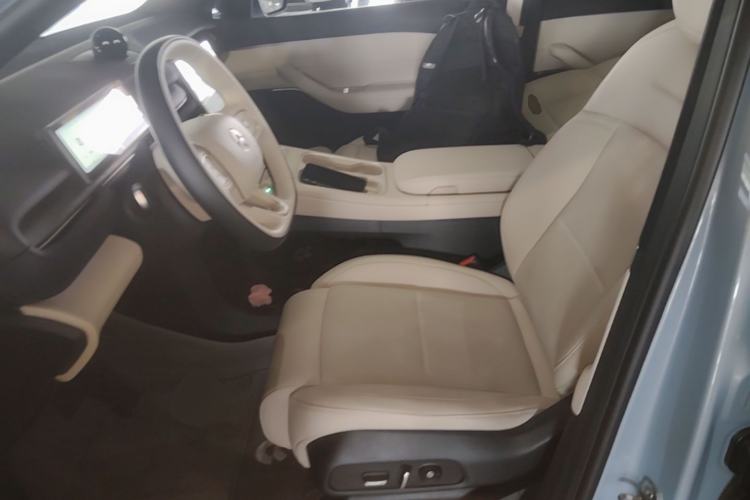 Used Nio ES6 2024 75 kWh Left Front Seat