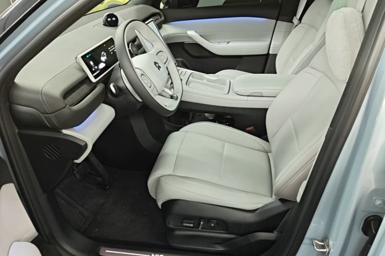 Used Nio ES6 2024 75 kWh Left Front Seat