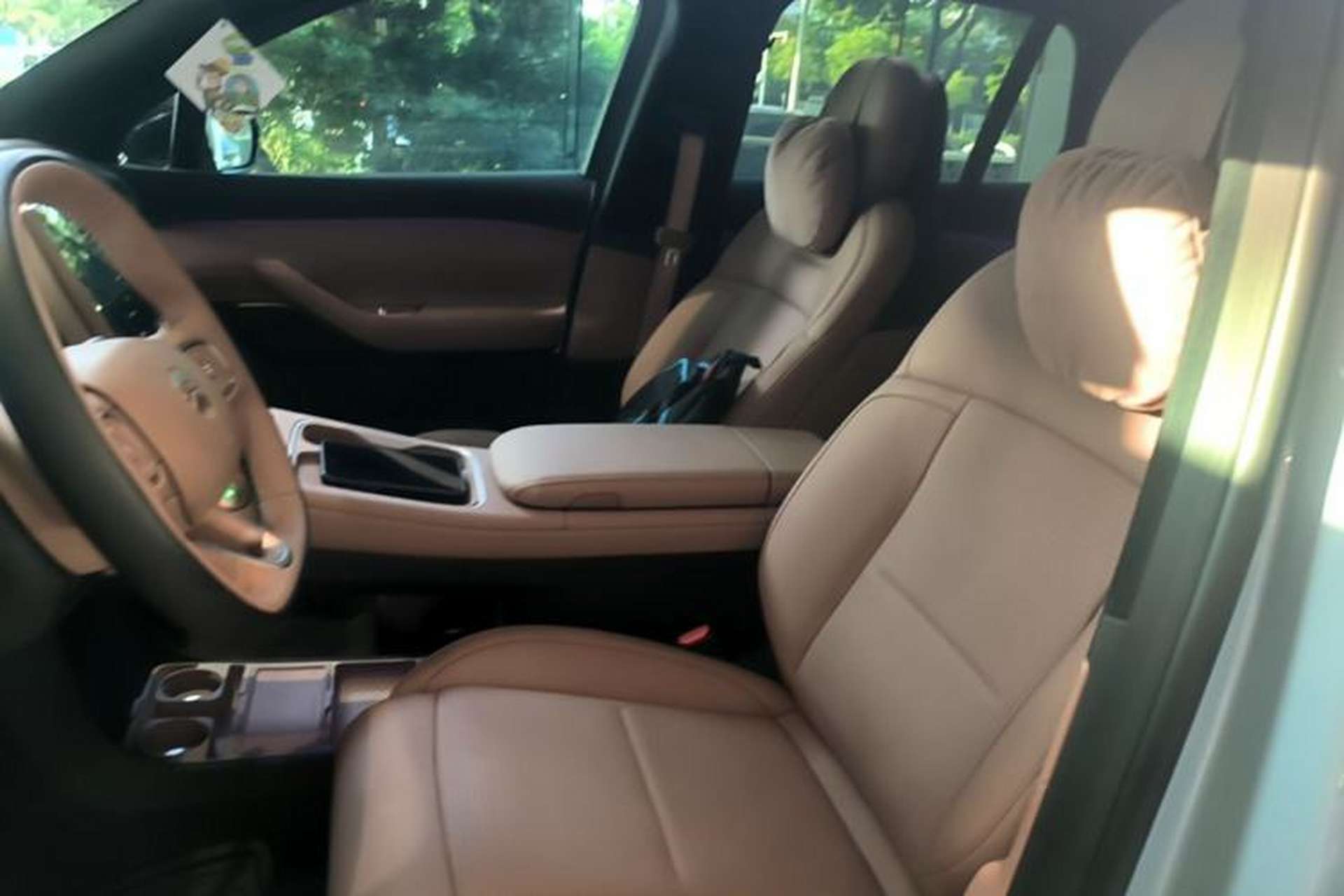 Used Nio ES6 2024 75 kWh Left Front Seat