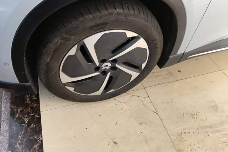 Used Nio ES6 2024 75 kWh Left Front Wheel Hub