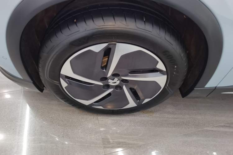 Used Nio ES6 2024 75 kWh Left Front Wheel Hub