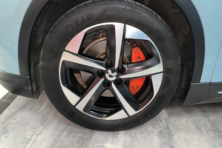 Used Nio ES6 2024 75 kWh Left Front Wheel Hub