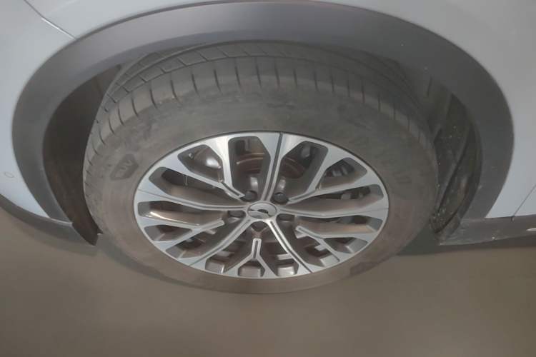 Used Nio ES6 2024 75 kWh Left Front Wheel Hub