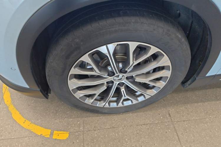 Used Nio ES6 2024 75 kWh Left Front Wheel Hub