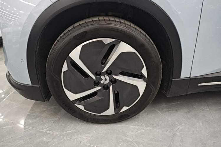 Used Nio ES6 2024 75 kWh Left Front Wheel Hub