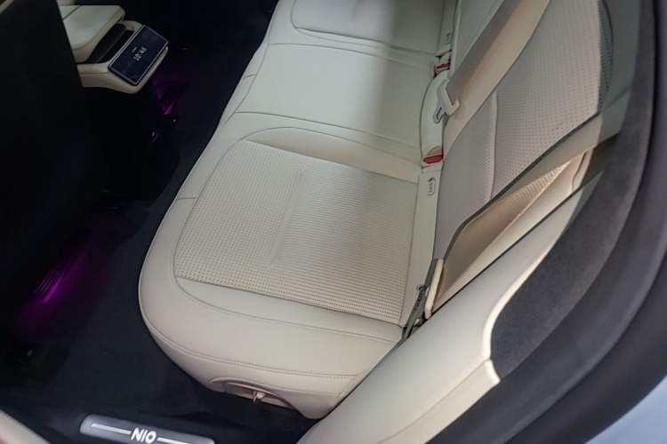 Used Nio ES6 2024 75 kWh Left Rear Seat