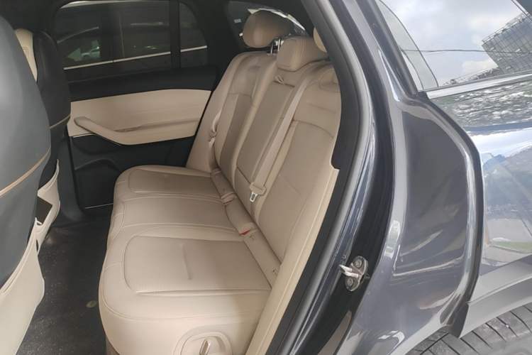 Used Nio ES6 2024 75 kWh Left Rear Seat
