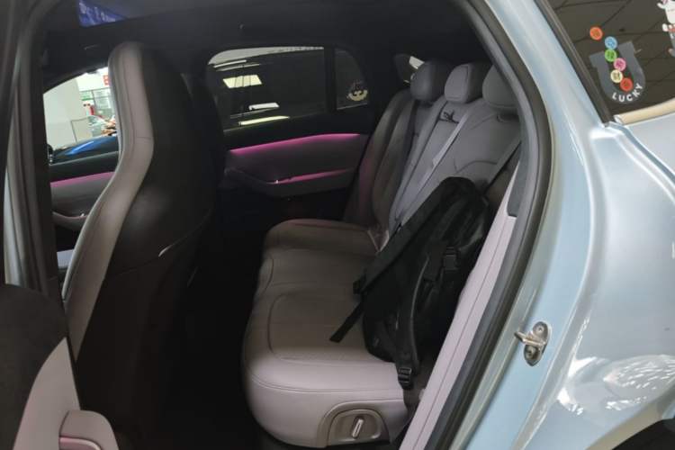 Used Nio ES6 2024 75 kWh Left Rear Seat