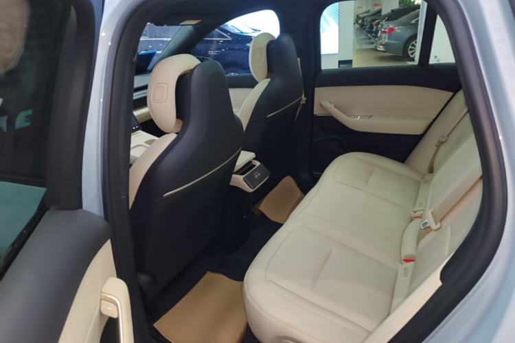 Used Nio ES6 2024 75 kWh Left Rear Seat