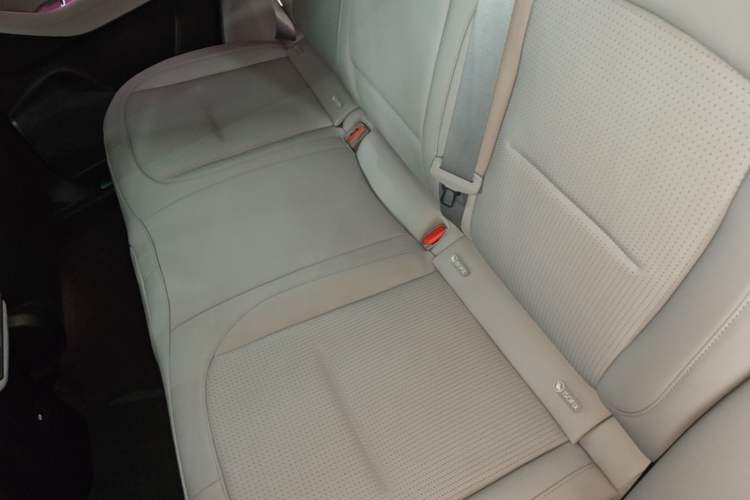 Used Nio ES6 2024 75 kWh Left Rear Seat