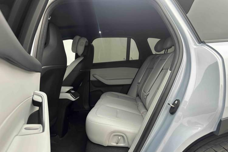 Used Nio ES6 2024 75 kWh Left Rear Seat