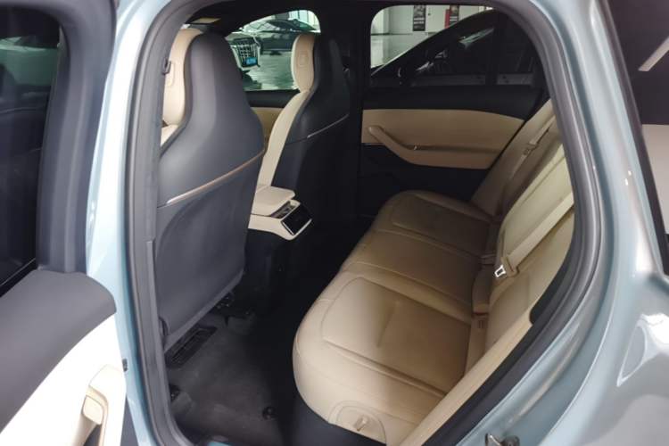 Used Nio ES6 2024 75 kWh Left Rear Seat