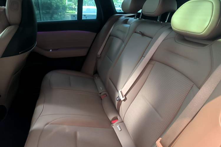 Used Nio ES6 2024 75 kWh Left Rear Seat