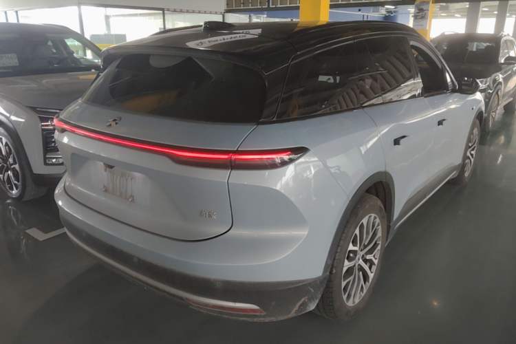 Used Nio ES6 2024 75 kWh Rear Right 45 Deg