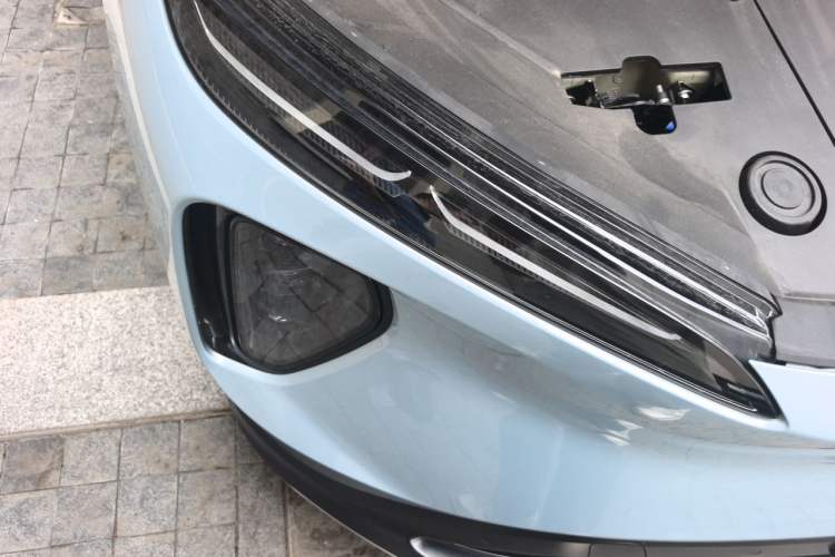 Used Nio ES6 2024 75 kWh Right Front Headlight