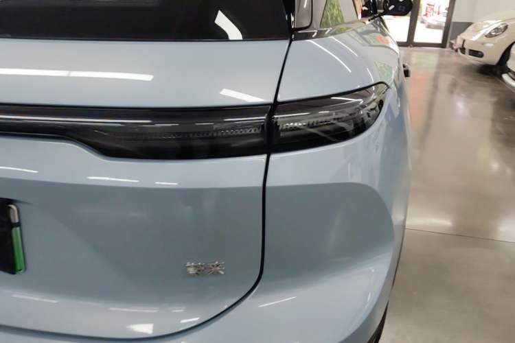 Used Nio ES6 2024 75 kWh Right Rear Taillight