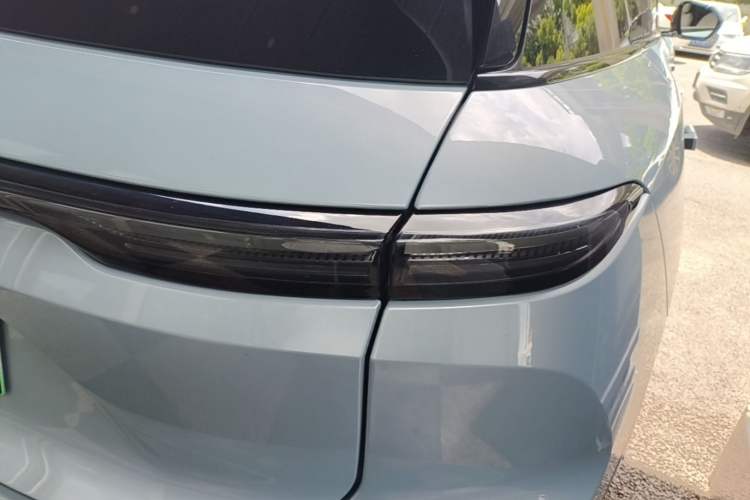 Used Nio ES6 2024 75 kWh Right Rear Taillight