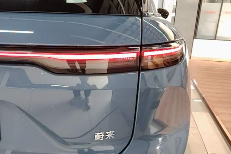 Used Nio ES6 2024 75 kWh Right Rear Taillight