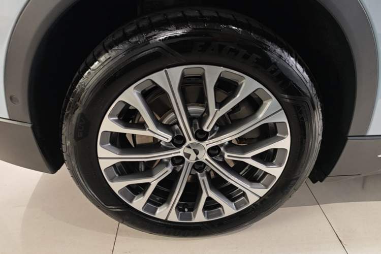 Used Nio ES6 2024 75 kWh Right Rear Wheel Hub