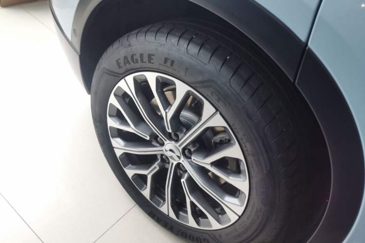 Used Nio ES6 2024 75 kWh Right Rear Wheel Hub