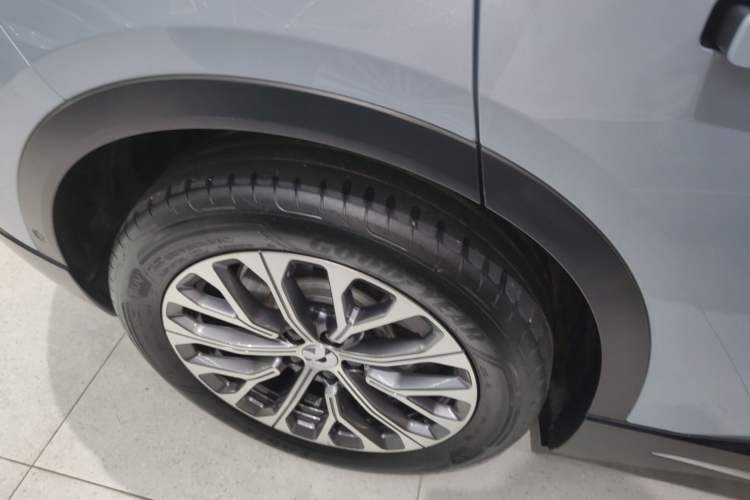Used Nio ES6 2024 75 kWh Right Rear Wheel Hub