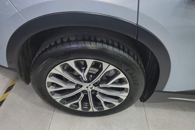 Used Nio ES6 2024 75 kWh Right Rear Wheel Hub