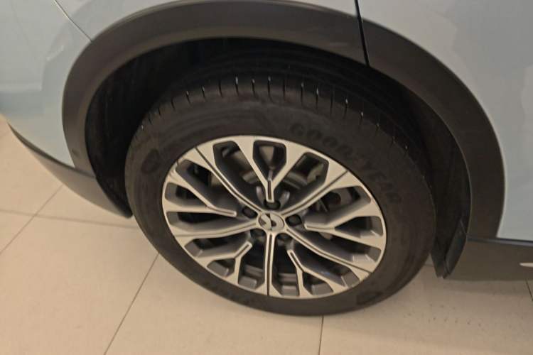 Used Nio ES6 2024 75 kWh Right Rear Wheel Hub