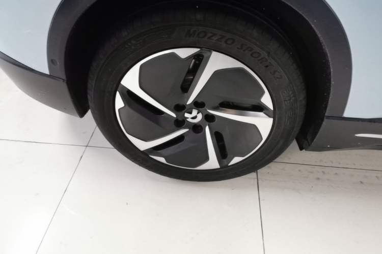 Used Nio ES6 2024 75 kWh Right Rear Wheel Hub