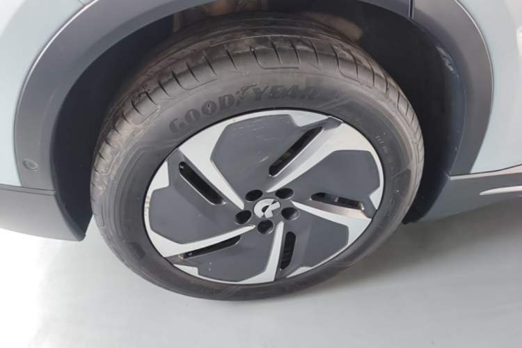 Used Nio ES6 2024 75 kWh Right Rear Wheel Hub