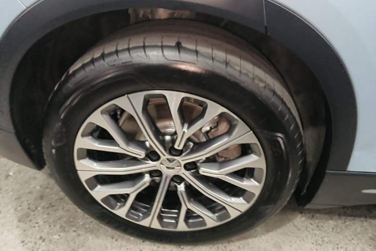 Used Nio ES6 2024 75 kWh Right Rear Wheel Hub