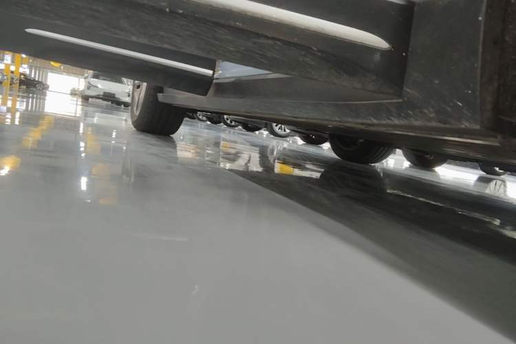 Used Nio ES6 2024 75 kWh Right Side Sill