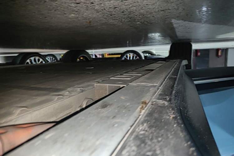 Used Nio ES6 2024 100kWh Right Side Sill