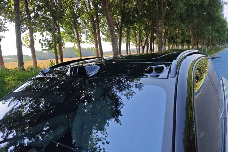 Used Nio ES6 2024 75 kWh Roof