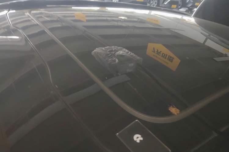 Used Nio ES6 2024 75 kWh Roof