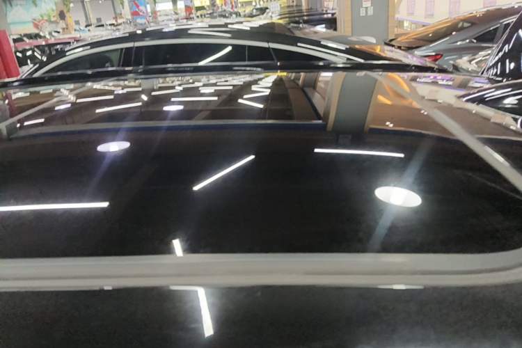 Used Nio ES6 2024 75 kWh Roof