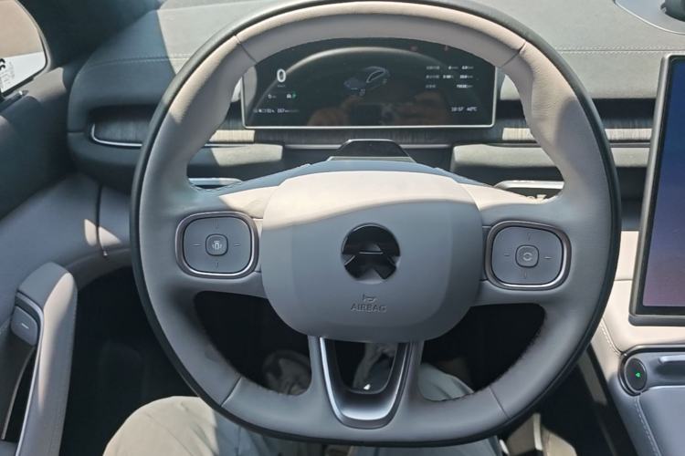 Used Nio ES6 2024 75 kWh Steering Wheel