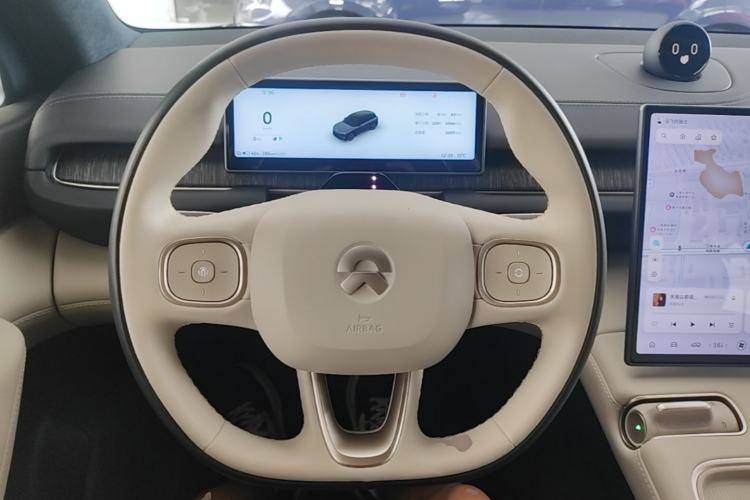 Used Nio ES6 2024 75 kWh Steering Wheel