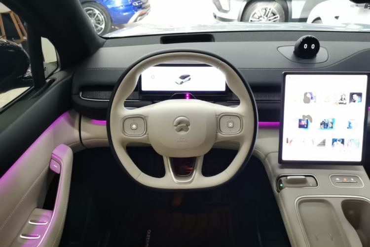 Used Nio ES6 2024 75 kWh Steering Wheel