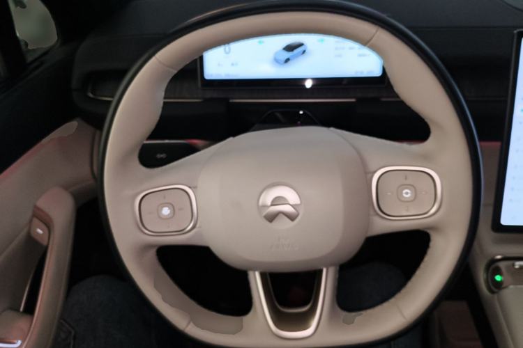 Used Nio ES6 2024 75 kWh Steering Wheel