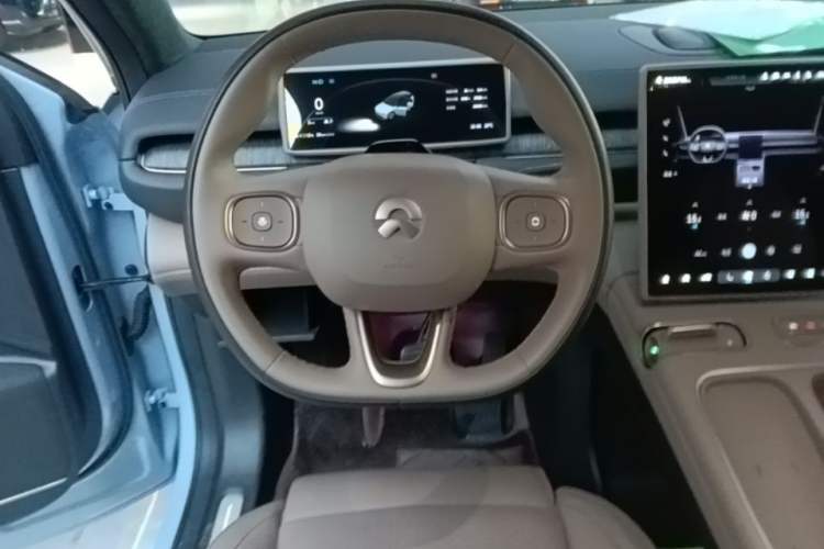 Used Nio ES6 2024 75 kWh Steering Wheel