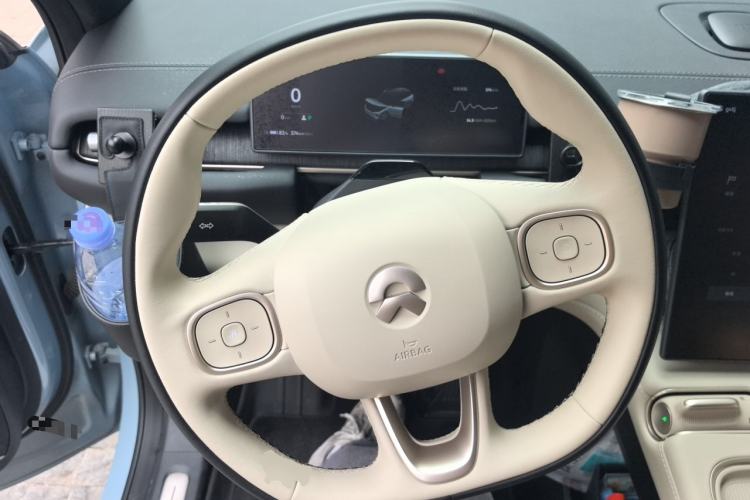 Used Nio ES6 2024 75 kWh Steering Wheel