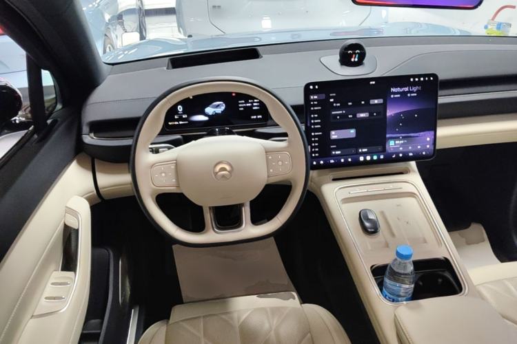 Used Nio ES6 2024 75 kWh Steering Wheel