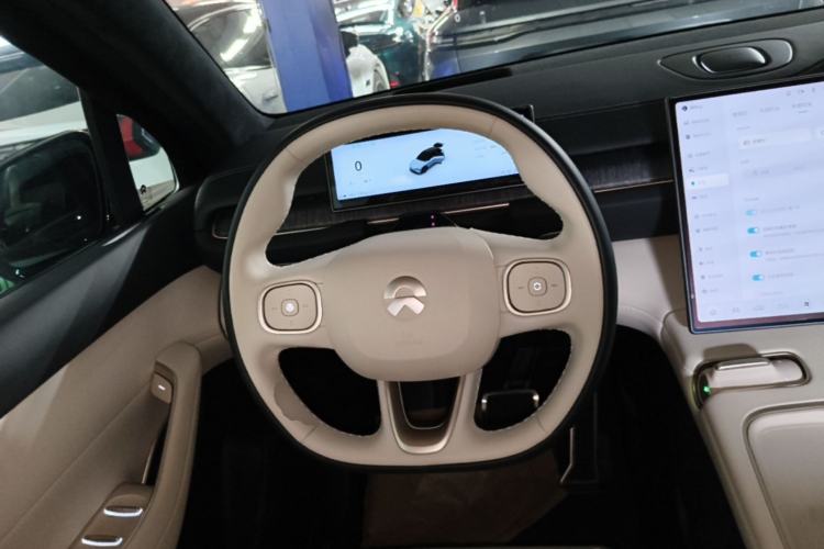 Used Nio ES6 2024 75 kWh Steering Wheel