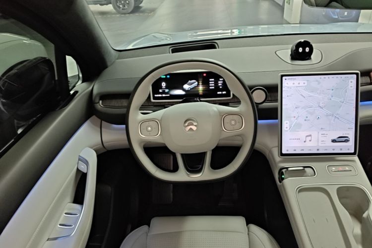 Used Nio ES6 2024 75 kWh Steering Wheel